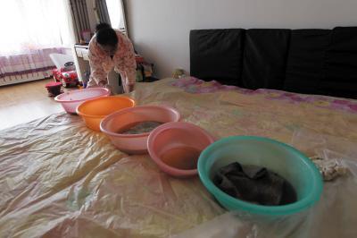 磁县楼上漏水，住户失联，小区没物管，业主维权难！律师来支招……